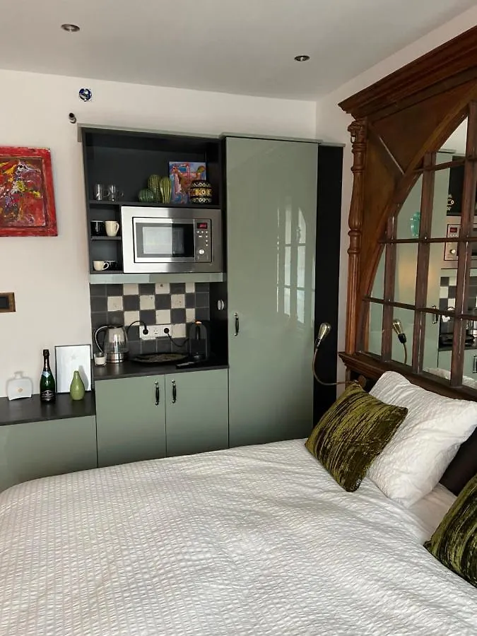 Bed and Breakfast Morpheus Amsterdam